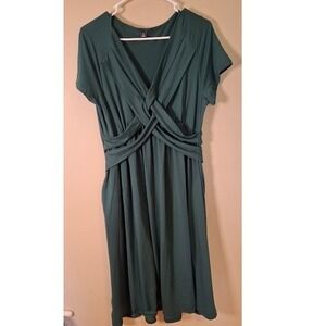 Forest Green Criss Cross Bodice V-Neck Midi Dress with Pockets Womens 1XL